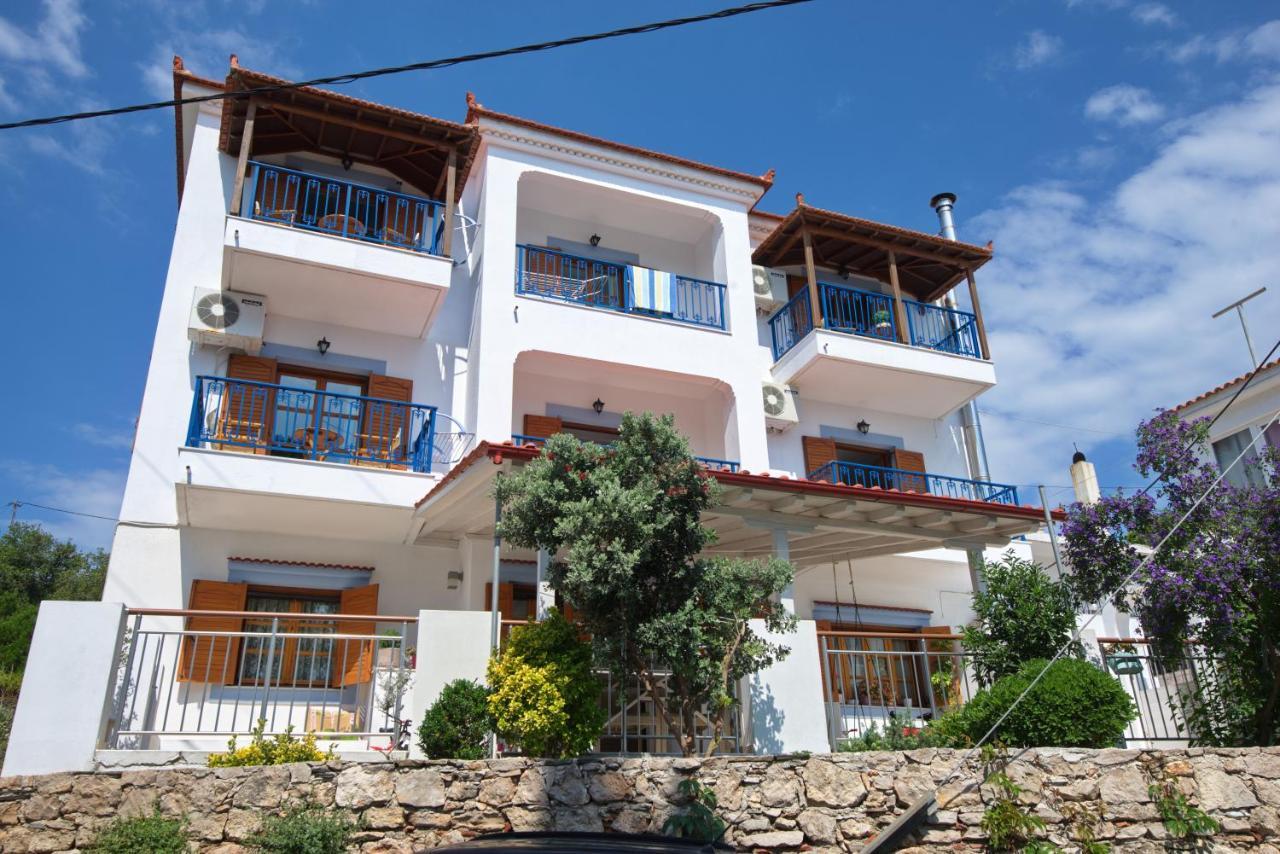 Kavos Apartments Alonissos Patitiri  Exterior photo